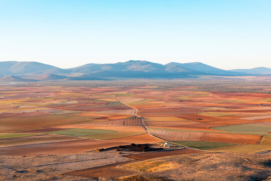 Spain, Aerial view of Castilla-La Mancha&Ocirc;&oslash;&Omega;countryside