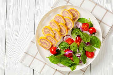 ham and cheese breakfast egg roll-ups, pinwheels