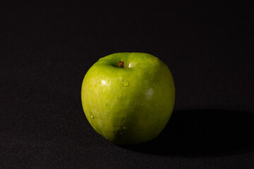 a fresh delicious green apple