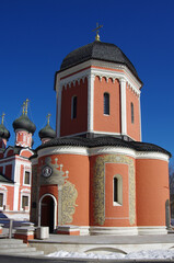 Obraz premium Moscow, Russia - March, 2021: Vysokopetrovsky Monastery or High Monastery of St Peter is a Russian Orthodox monastery in the Bely Gorod area of Moscow