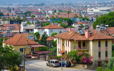 Obraz premium FETHIYE, TURKEY - June, 2019: View of the street of the city in summer day