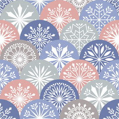 Christmas snowflake seamless pattern. Winter background in neutral Scandinavian colors. Vector seamless scallop pattern.  Snowflakes texture for Christmas and New Year fabric or wrapping paper.