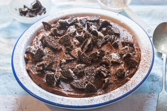 Chocolate Nutella Cheesecake With Chocolate Cookies