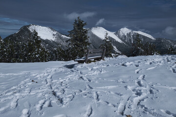 Fototapeta na wymiar View from moutain Wank to alps with snow