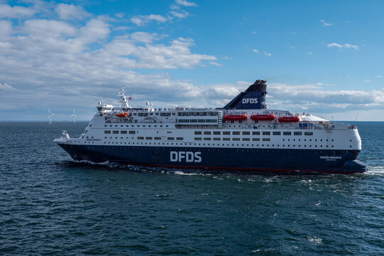 F&auml;hre der Firma DFDS beim Auslaufen aus Kopenhagen am 19.09.2021