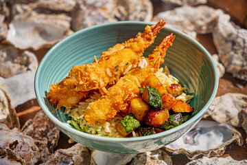 deep fried shrimps with sauce
