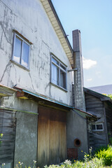 古い家