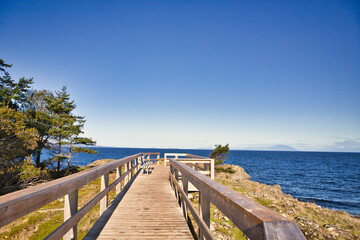 Fototapeta na wymiar Footbridge at Neck Point Park, Nanaimo, Vancouver Island, Bc. 