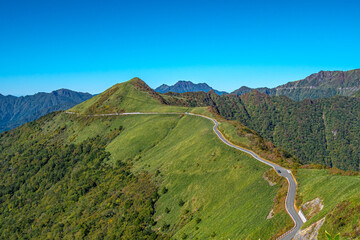 UFOライン（瓶ヶ森林道・雄峰ライン）