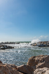 Fototapeta na wymiar Wildes Meer beim Wind und Sturm