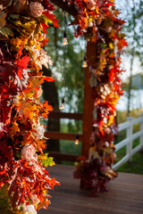 Autumn wedding arch. 