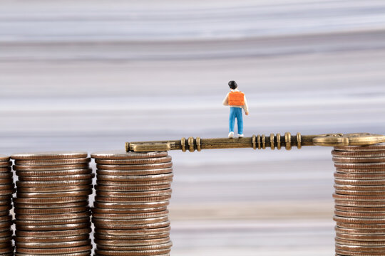 Miniature creative knowledge and money and elementary school students