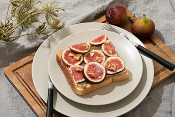いちじくのトースト