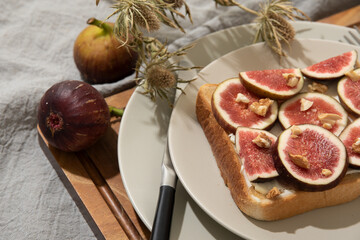 いちじくのトースト