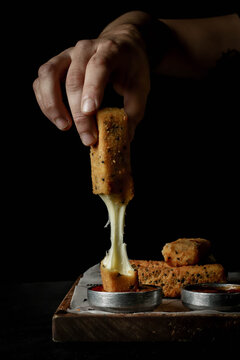 Bast&oacute;n de muzzarella 