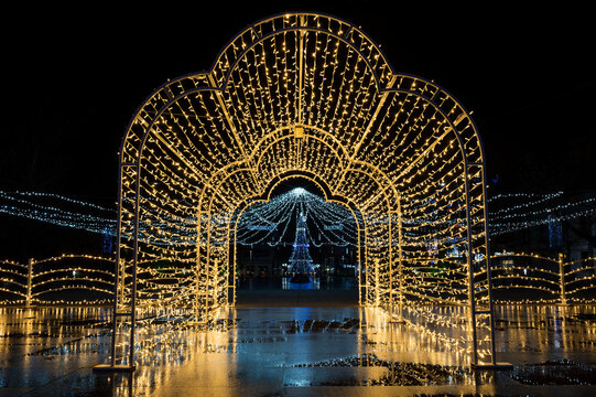 Bulgaria Burgas. Christmas And New Year Market. The City Is Decorated With Garlands And Christmas Lights. Christmas Trees And Carousel On The Central Square  . Winter Impressions Of Bulgaria