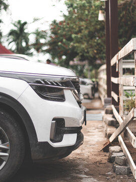 West Bangal, India - October 09, 2021 : Kia Seltos In White Color Stock Photo.