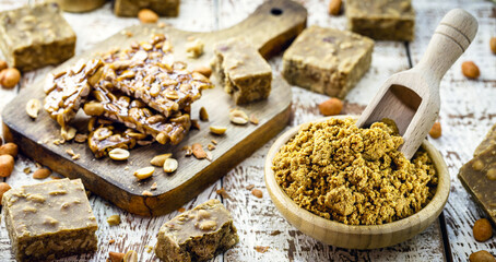 Peanut paçoca is a traditional Brazilian sweet based on ground peanuts, manioc flour and sugar.