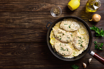 Chicken breast in creamy garlic sauce