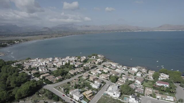 Alcudia mallorca playa malpas bonaire puerto cocodrilo (Formato D-log para edici&oacute;n profesional)