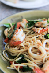 Spaghetti with Spicy Mixed Seafood with New Zealand Mussels and prawn
