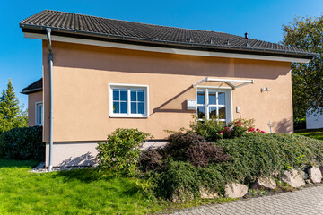 Einfamilienhaus mit Vorgarten