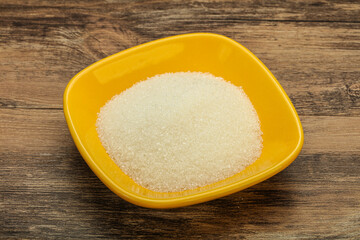 White sugar in the bowl