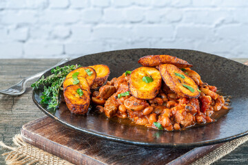 Beef and blackeye bean hotpot
