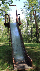 錆びたすべりだい