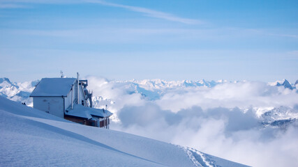 Obraz premium Sunny day on dolomites, rosetta ropeway