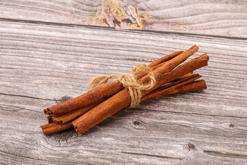 Aroma Cinnamon stick heap isolated