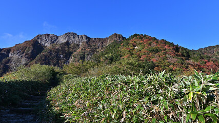 西日本最高峰の四国の百名山「石鎚山」の秋