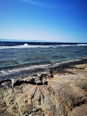 sea and rocks