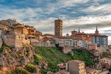 Fototapeta na wymiar famous torre de el Salvador with skyline of old village Teruel