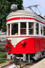 岐阜駅前ロータリーに展示してある廃線した路面電車