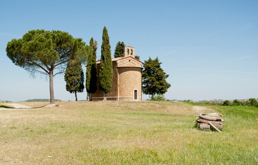 Fototapeta na wymiar ORCIA VALLEY-MAY 31:View of the Vitaleta chapel, not far away from the town of Pienza, in the beautiful Orcia valley,Tuscany,Italy,on May 31,2017.