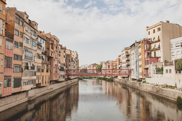 Naklejka premium Ciudad pueblo antigua medieval vintage retro colores