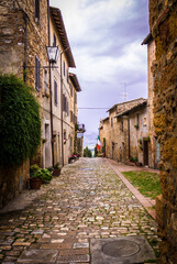 Fototapeta na wymiar Classic alley in old town Pienza, Tuscany,Italy.