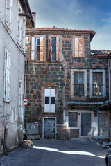 Different lives in the back streets of Basmane