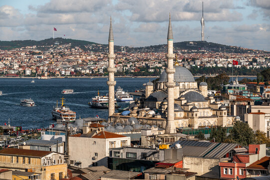 Yeni Cami - New Mosque, Golden Horn bay of Istanbul and view on mosque with Sultanahmet - Powered by Adobe