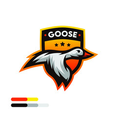 Goose Badge Logo © tenfodesign