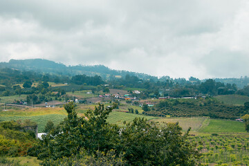 Fototapeta na wymiar Hermoso paisaje natural colombiano