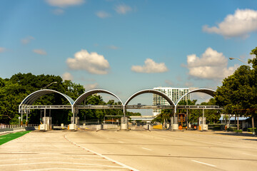Obraz premium Toll road into Key Biscayne