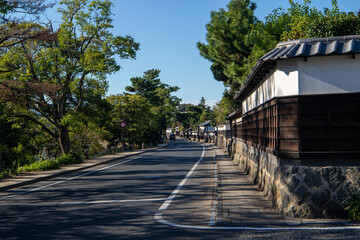 青空の松江城下町の風景