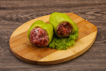 Raw stuffed bell pepper with meat