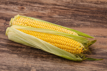 Vegan cuisine - Ripe sweet corn