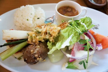 おしゃれなワンプレートランチ