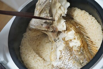 自宅で作る鯛めし