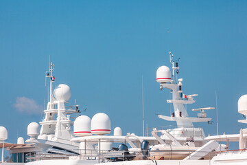 Yacht radar system - 463386338