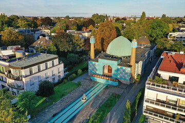 Islamisches zentrum Hamburg mit der Imam-Ali-Moschee beim Norddeutschen Regatta Verein (NRV)  der Außenalster